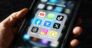 Aplikasi Palsu WhatsApp dan Instagram Bisa Curi Data Anda