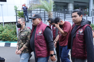 Aktor AA dan Lima Rekannya Positif amphetamin dan methaphetamin