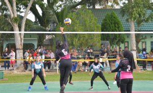 Turnamen Voli Guntur Geni Cup, Satgas Yonarmed 11 Kostrad Hadirkan Euforia HUT TNI Ke-79 di Perbatasan
