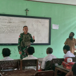 Bantu meningkatkan kualitas pendidikan, Satgas Yonif 131/BRS Bantu Mengajar di SD YPPK Kenandega