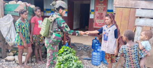 Warga Muara Sambut Gembira Rosita Marinir Habema