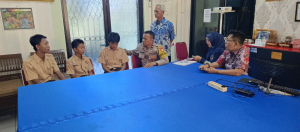 Cegah Tawuran, Bhabinkamtibmas Lakukan Intervensi dan Himbauan di SMPN 3