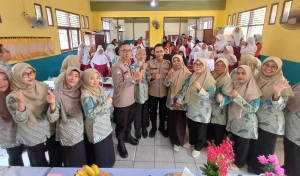 Kanit Binmas Polsek Bekasi Barat, Hadiri Workshop dan Berikan Edukasi kepada Siswa-Siswi