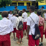 Tanamkan Kedisiplinan Sejak Dini, Satgas Yonif 131/BRS Latihkan PBB bagi Siswa di Wilayah Perbatasan
