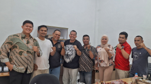 Binson Purba Hadiri Rapat FSB KIKES KSBSI DPC Bekasi Raya