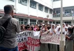 Kepala SMKN 10 Medan Dicopot Usai Demo Siswa Soal Gagal SNBP