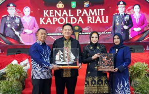 Danlanal Dumai Hadiri Kenal Pamit Kapolda Riau, Pererat Sinergi TNI-Polri
