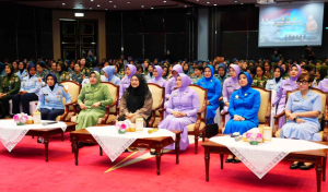 Ketua Dharma Pertiwi Pimpin Apel Bersama Wanita TNI 2025: Perkuat Peran dan Harmoni Keluarga Prajurit