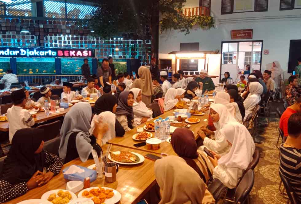 Jawara Bekasi HK Damin Sada Luncurkan Media Online LiputanHK.com 1 Foto Istimewa 151