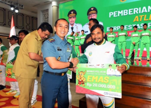 Gubernur Sumut Beri Bonus Atlet PON dan Peparnas: Apresiasi untuk Prestasi Gemilang
