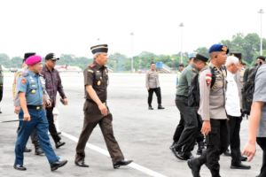 Komandan Lantamal I Sambut Kapolri di Bandara Kualanamu, Perkuat Sinergi TNI-Polri