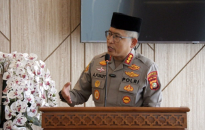 Kapolres Metro Jakarta Utara Hadiri Sholat Jumat & Jumat Curhat di Masjid Baitul Ridwan