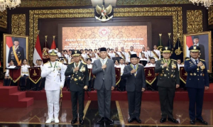 Menhan Sjafrie Sjamsoeddin Dianugerahi Bintang Yudha Dharma Utama oleh Panglima TNI