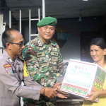 TNI-Polri Kalbar Salurkan Seribu Paket Sembako, Hadirkan Kebahagiaan Jelang Lebaran
