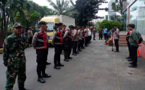 Polsek Pademangan Gelar Apel Pengamanan Jelang Unjuk Rasa di Gedung Maspion