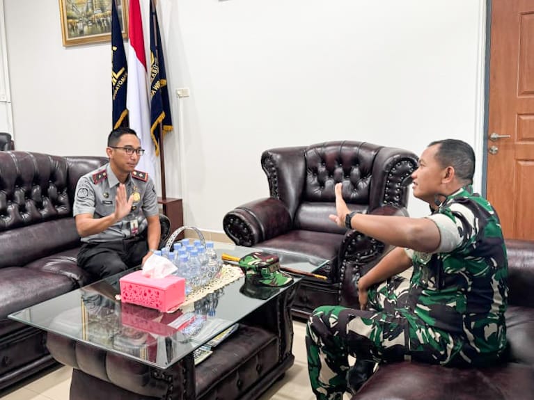 Dandim 1710/Mimika dan Imigrasi Perkuat Pengawasan WNA untuk Stabilitas Keamanan 1 IMG 20250311 WA0026