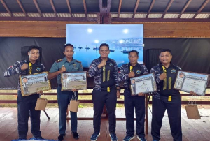 Jaga Kebugaran dan Kebersamaan, Lanal Simeulue Gelar Olahraga Bersama dan Perpisahan Perwira