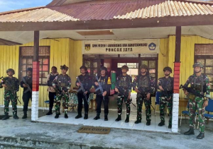 TNI-Polri Kawal Ujian Nasional di Puncak Jaya, Siswa Merasa Aman dan Semangat