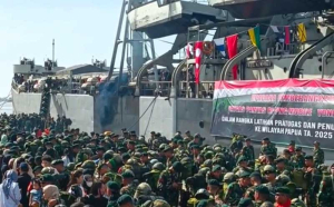 KRI Teluk Amboina-503 Berlayar, 450 Prajurit Yonif 644 Bersiap Jalani Misi