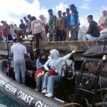 Akses Tertutup Akibat Pendangkalan, Bakamla RI Evakuasi Ratusan Warga dari Pulau Enggano