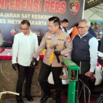 Polres Metro Jakut Ungkap Sindikat Pencurian Plat Besi Jalan Tol di Tanjung Priok