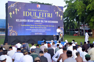 Danlanud Sultan Hasanuddin Salat Idulfitri Bersama Prajurit dan Warga Maros