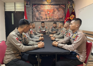 Brimob Batalyon A Pelopor Gelar Binrohtal Usai Apel Pagi