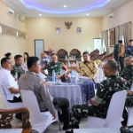 Danlantamal I Hadir Menyambut Wapres Gibran di Lanud Soewondo