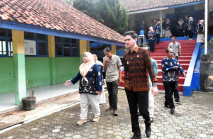 Wabup Tinjau SMPN 2 Darmaraja, Prioritaskan Perbaikan Sarpras