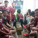 Kkajhe Panaskan Lapangan Sebelum Hadapi Aziz Karim: Dari Ring ke Rumput Hijau