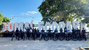 Danlanal Dumai Pimpin Gowes Gembira di Sepanjang Pantai Mundam
