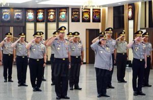 Kapolri Pimpin Kenaikan Pangkat 17 Pati Polri: Simbol Kepercayaan dan Pengabdian