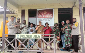 Babinsa Koramil Jila Ajak Warga Duduk Bareng Bahas Keamanan Wilayah