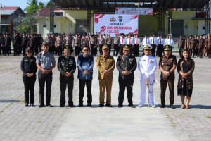 Wujud Sinergitas TNI-Polri, Komandan Lanal Nias Hadiri HUT Ke-79 Polri Tahun 2025 di Polres Nias