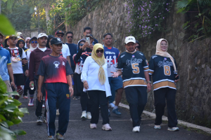 Bupati Dony Kembali Lepas Peserta Sumedang Walkers