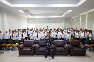 Lantamal IX Tanamkan Jiwa Bela Negara di (PKKMB) Poltekkes Kemenkes Maluku