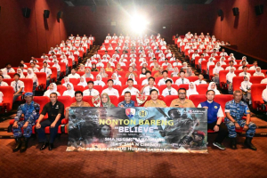 Lanud Husein Sastranegara Tanamkan Nasionalisme Lewat Nobar Film “Believe”