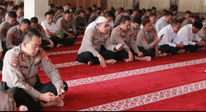 Polda Jabar Gelar Kegiatan Rohani Rutin, Bersama KH. Aang Zaenal Arifin
