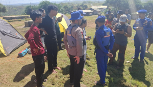 Diterjang Ombak di Puncak Guha Garut, Satu Wisatawan Selamat, Dua Masih Dalam Pencarian