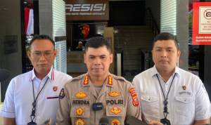 Lisa Kembali Mangkir, LM Jalani Pemeriksaan Forensik