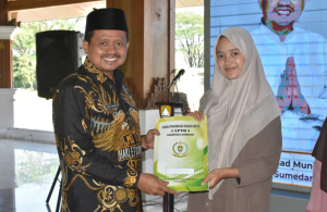 Baznas Salurkan ZIS ASN Sumedang Kepada 1000 Mustahik