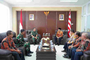 Danlanal Dumai Sambut Kunjungan Silaturahmi Ketua PTA Pekanbaru di Mako Lanal Dumai