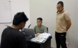 Polisi Gerebek Rumah di Ciampel, Ribuan Obat Terlarang Disita