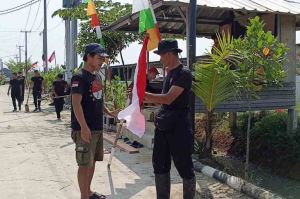 Batalyon D Pelopor Brimob dan Warga Cikarang Utama Residence Gelar Korvei Sambut HUT ke-80 RI