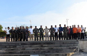 Aksi Memukau Latihan SAR Pesawat Survival di Laut dan Hutan