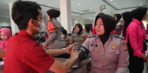 HUT ke-77, Polwan Polda Jabar Tebar Kepedulian Lewat Donor Darah