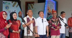 Dankodaeral X Resmi Jadi “Datuak” di Tanah Papua