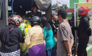 Kodim 1710/Mimika Gelar Pangan Murah untuk Warga Sambut HUT TNI