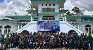 Lanal Dabo Singkep Bhakti Teritorial Bersihkan Masjid Az-Zulfa, Sambut HUT ke-80 TNI