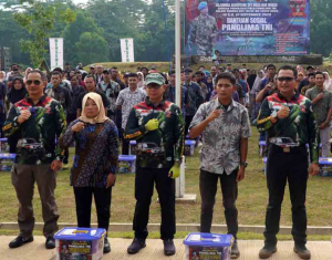 Panglima TNI Serahkan Bansos dan Resmikan Lane 1 Garuda Prima di Kejurnas Adventure Offroad 2025